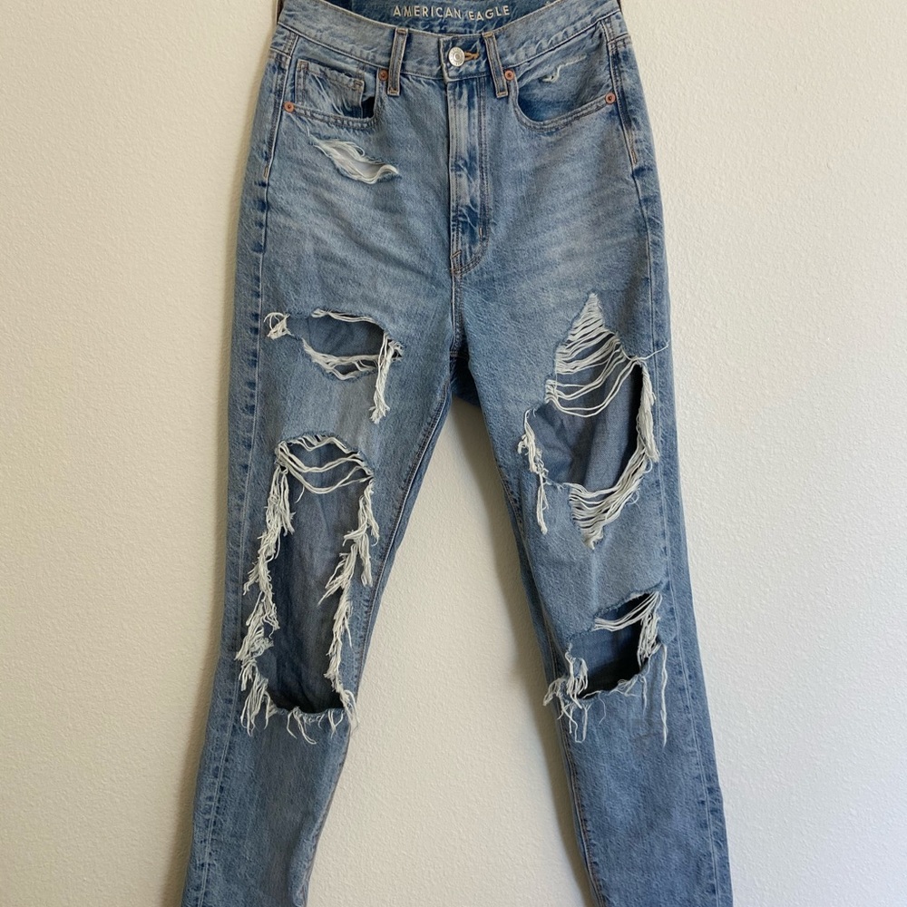 american eagle high waisted ripped jeans